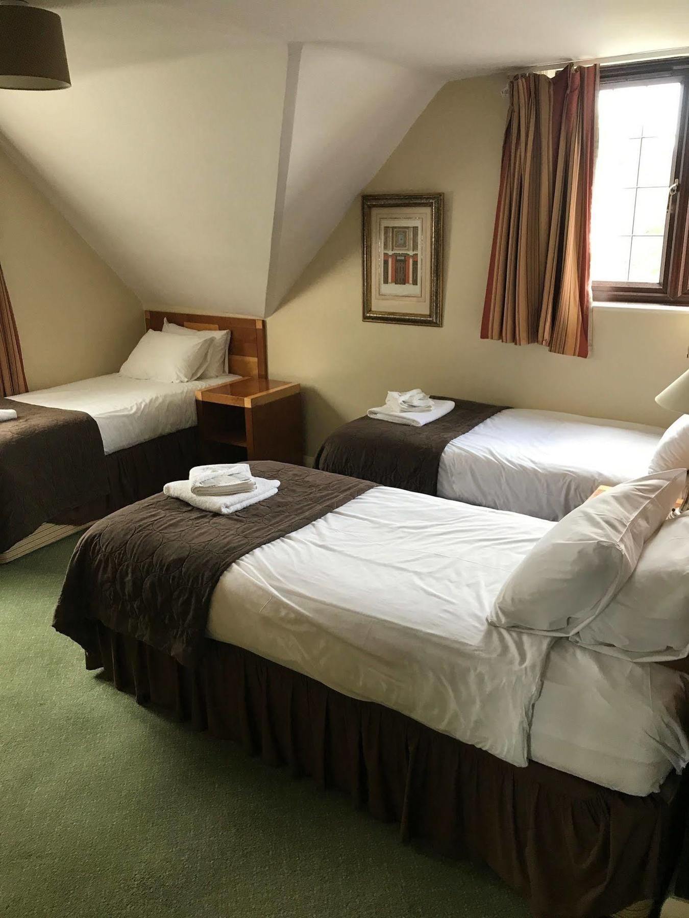 Barrington Lodge Crawley  Dış mekan fotoğraf